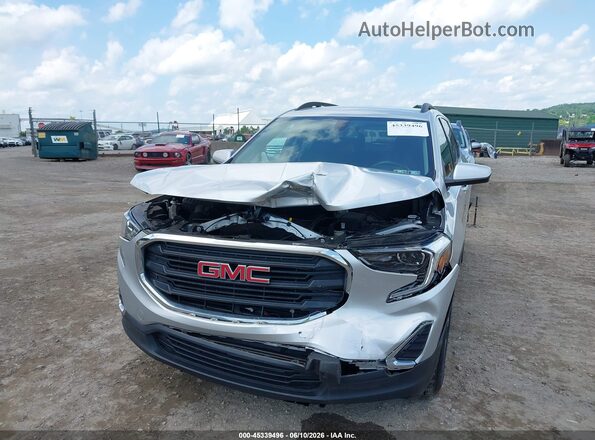 3GKALMEV2JL239193 2018 GMC TERRAIN Silver Widok z przodu