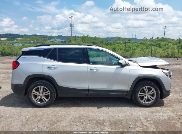 3GKALMEV2JL239193 2018 GMC TERRAIN Silver Widok wnętrza z tyłu