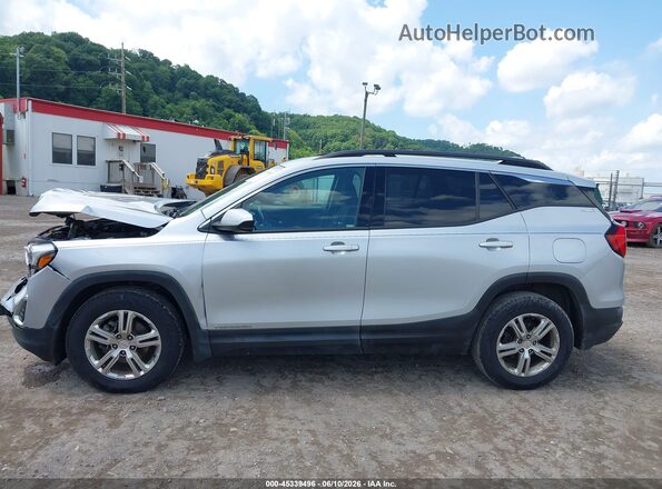3GKALMEV2JL239193 2018 GMC TERRAIN Silver Widok wnętrza 360 stopni