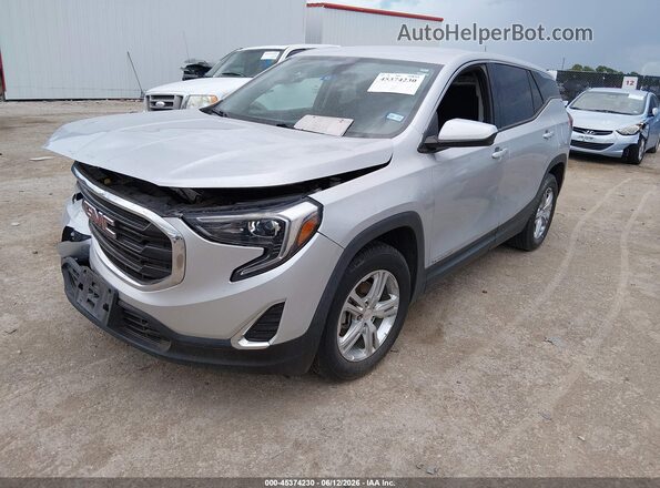 3GKALMEV5JL333813 2018 GMC TERRAIN Silver Առջևի ձախ երեք քառորդ տեսարան