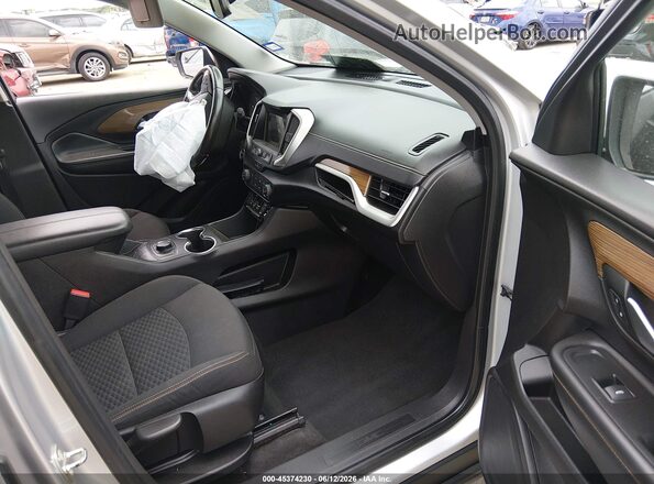3GKALMEV5JL333813 2018 GMC TERRAIN Silver Սալոնի դիմացի տեսք