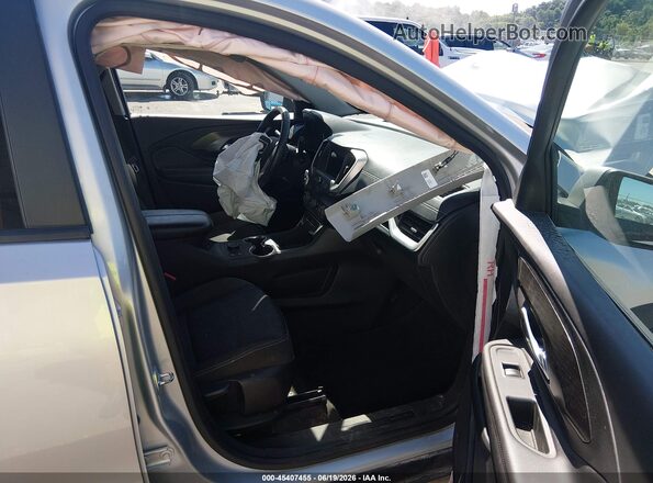3GKALMEVXNL189634 2022 GMC TERRAIN Silver Vista interior delantera