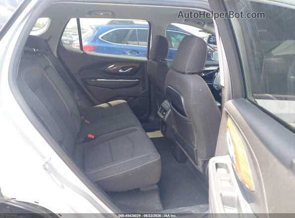 3GKALNEUXJL192993 2018 GMC TERRAIN Silver Widok naklejki z numerem VIN