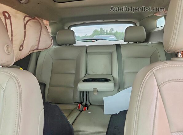 3GKALSEX7JL342745 2018 GMC TERRAIN White უკანა სავარძლების ხედი
