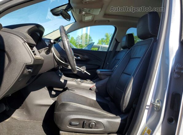 3GKALSEX9JL239584 2018 GMC TERRAIN Silver Widok wnętrza z przodu