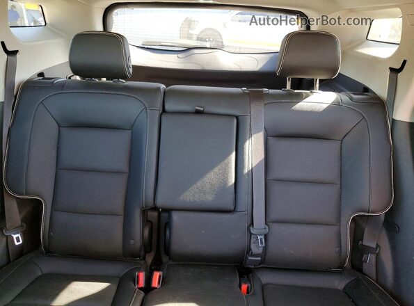 3GKALSEX9JL239584 2018 GMC TERRAIN Silver Widok tylnych siedzeń