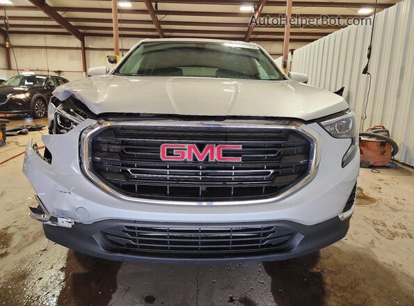 3GKALTEV4JL251680 2018 GMC TERRAIN Silver Front view