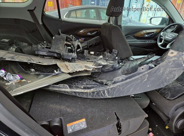 3GKALTEV7JL338702 2018 GMC TERRAIN Black Vista interior trasera