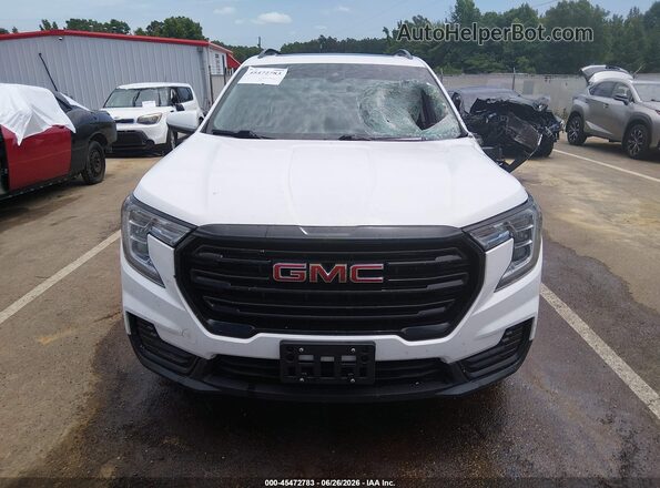 3GKALTEV8NL235407 2022 GMC TERRAIN Белый Вид щитка приборов