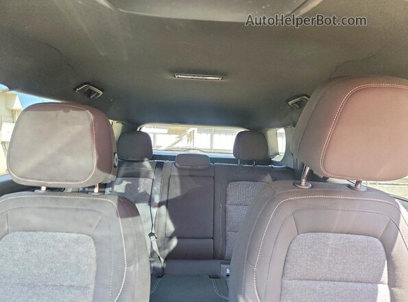 3GKALUEG2TL437776 2026 GMC TERRAIN Red Vista de los asientos traseros