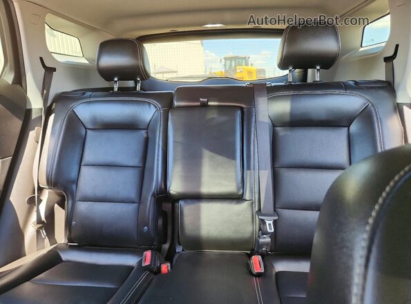 3GKALVEVXNL112736 2022 GMC TERRAIN Red Vista de los asientos traseros