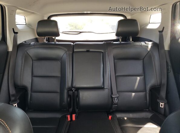 3GKALVEX8JL296070 2018 GMC TERRAIN Silver Vista de los asientos traseros