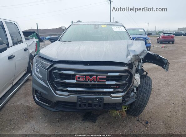 3GKALYEG4PL115072 2023 GMC TERRAIN Gray Widok wnętrza z tyłu