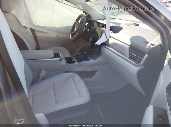 3GKALZEG6TL393360 2026 GMC TERRAIN Silver Widok wnętrza z przodu