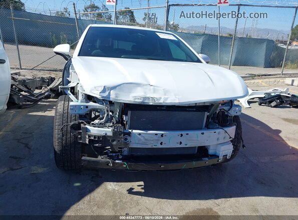 3GN7DLRP0SS131663 2025 CHEVROLET EQUINOX Белый Вид задней части салона