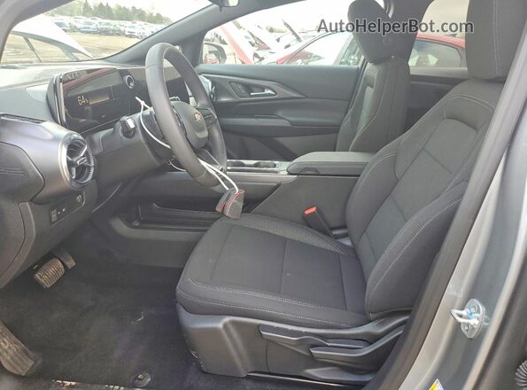 3GN7DMRP0TS105488 2026 CHEVROLET EQUINOX Silver Սալոնի դիմացի տեսք