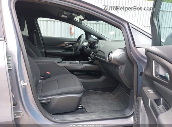 3GN7DMRP7SS228106 2025 CHEVROLET EQUINOX Blue წინა სალონის ხედი