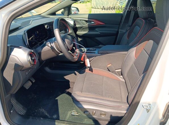 3GN7DSRR3SS170615 2025 CHEVROLET EQUINOX White Front interior view