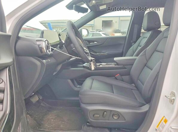 3GNAXHEG0TL384221 2026 CHEVROLET EQUINOX White Vista interior delantera
