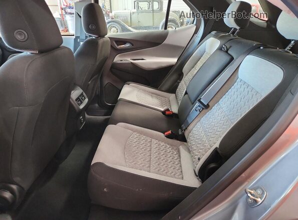 3GNAXHEG3PL224663 2023 CHEVROLET EQUINOX Silver Հետևի նստատեղերի տեսք