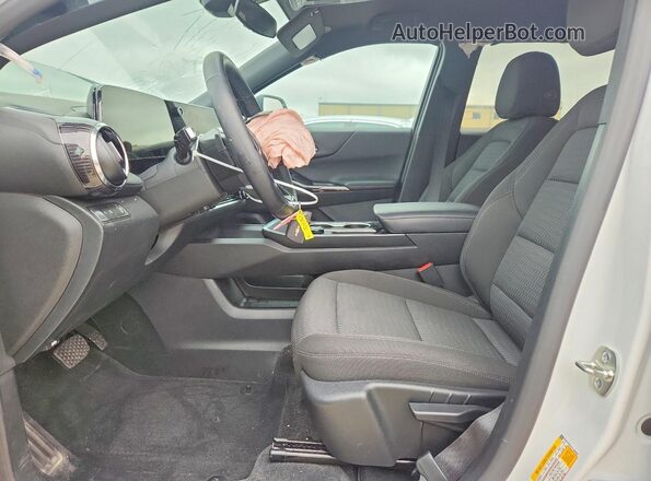 3GNAXHEG4TL300062 2026 CHEVROLET EQUINOX White Սալոնի դիմացի տեսք