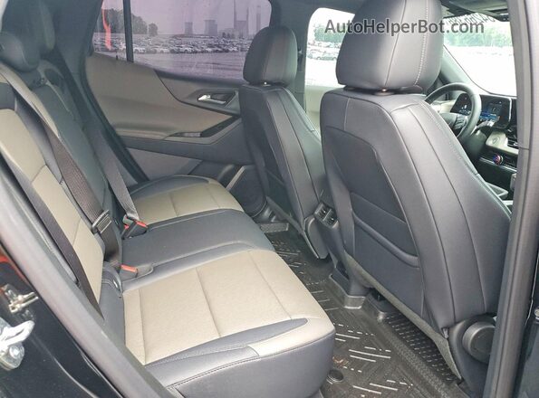 3GNAXHEG6TL449802 2026 CHEVROLET EQUINOX Black Rear seats view
