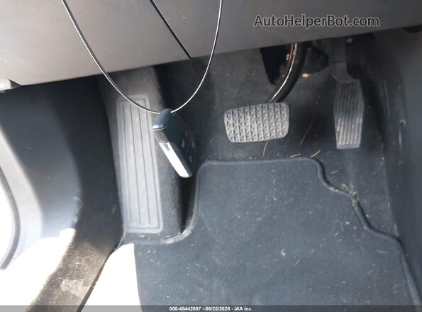 3GNAXHEG7SL115115 2025 CHEVROLET EQUINOX White Widok deski rozdzielczej