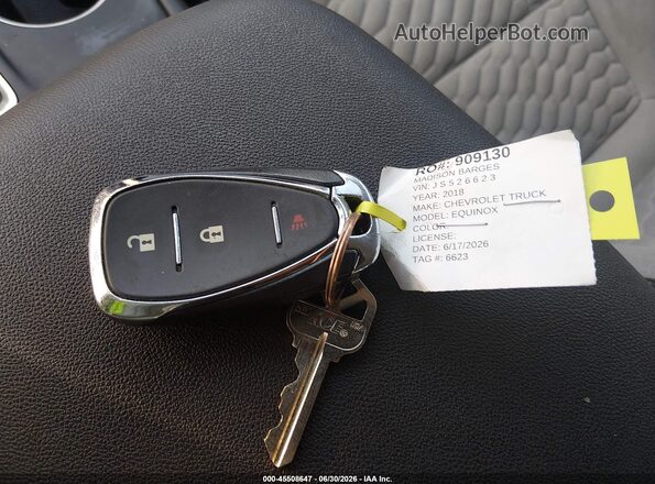 3GNAXHEV6JS526623 2018 CHEVROLET EQUINOX Синий Вид панели приборов