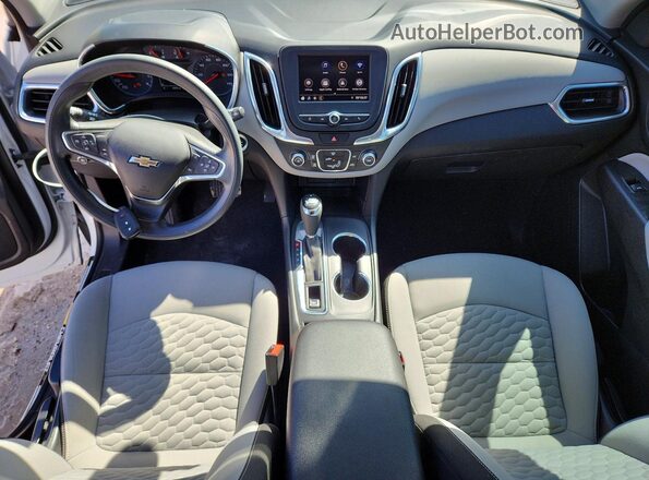 3GNAXHEV7LS650497 2020 CHEVROLET EQUINOX Белый Вид панели приборов