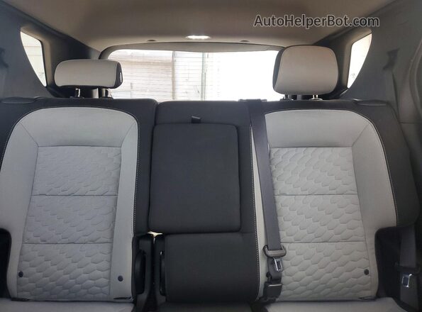 3GNAXJEV4JS525185 2018 CHEVROLET EQUINOX Gray Rear seats view