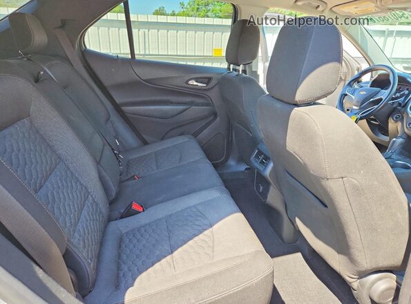 3GNAXJEV8JS558349 2018 CHEVROLET EQUINOX Silver Вид задньої частини салону