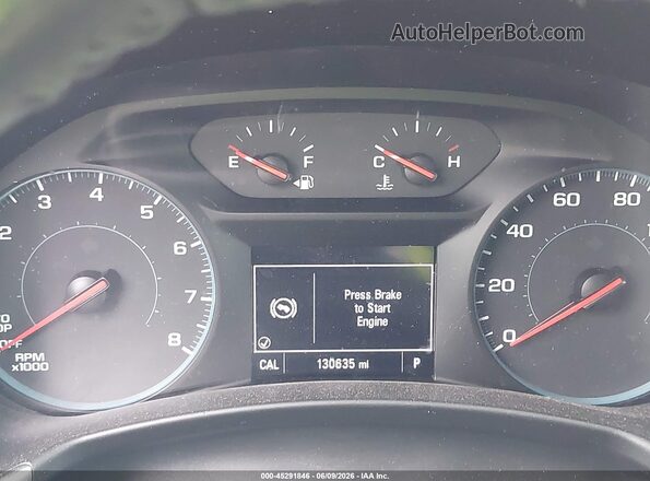 3GNAXJEV8JS645782 2018 CHEVROLET EQUINOX White Widok tylnych siedzeń