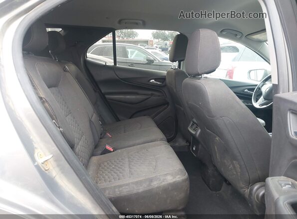 3GNAXJEVXJL117946 2018 CHEVROLET EQUINOX Gray VIN կոդի պիտակի տեսք