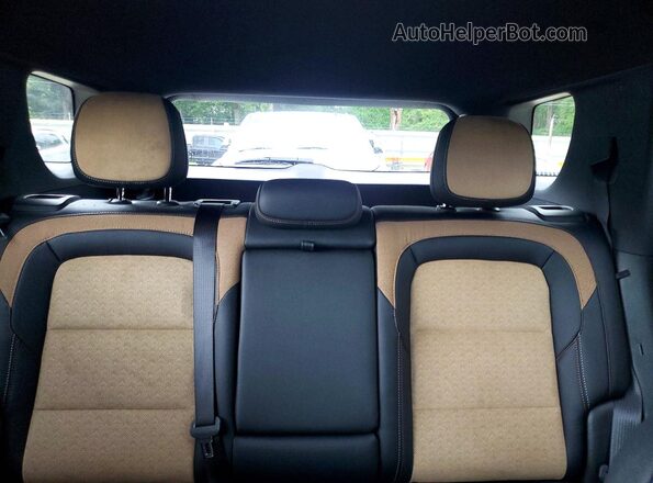 3GNAXKEG1TL247527 2026 CHEVROLET EQUINOX Gray Widok tylnych siedzeń