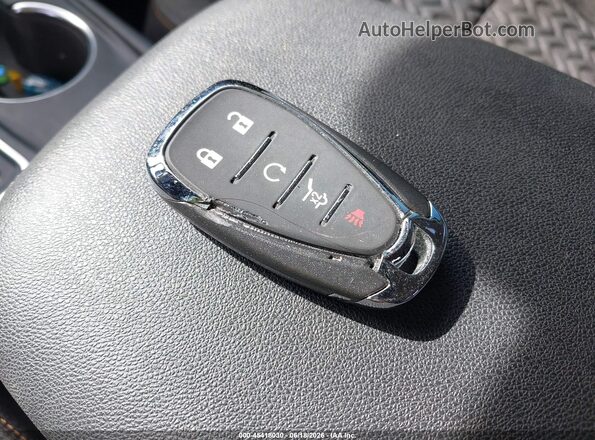 3GNAXKEG2RS139870 2024 CHEVROLET EQUINOX Red Widok deski rozdzielczej