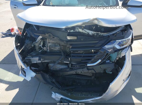 3GNAXKEV2LS679922 2020 CHEVROLET EQUINOX Silver Widok z przodu