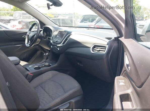 3GNAXKEV4MS124018 2021 CHEVROLET EQUINOX Silver Front interior view