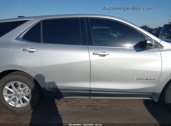 3GNAXKEV6LS510048 2020 CHEVROLET EQUINOX Серебряный Вид задней части салона