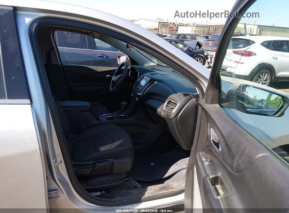 3GNAXKEX0JS537065 2018 CHEVROLET EQUINOX Silver Սալոնի դիմացի տեսք