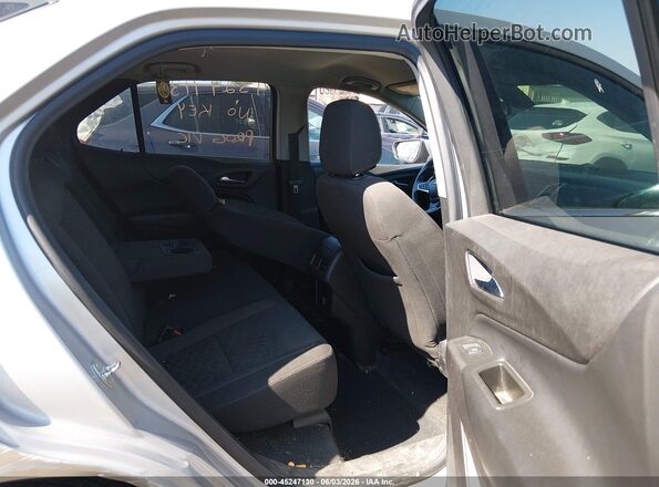 3GNAXKEX0JS537065 2018 CHEVROLET EQUINOX Silver VIN կոդի պիտակի տեսք