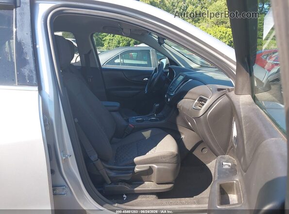 3GNAXKEX5JS603190 2018 CHEVROLET EQUINOX Серебряный Вид салона спереди