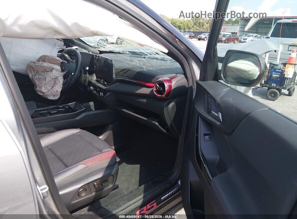 3GNAXLEG3TL274413 2026 CHEVROLET EQUINOX Silver წინა სალონის ხედი