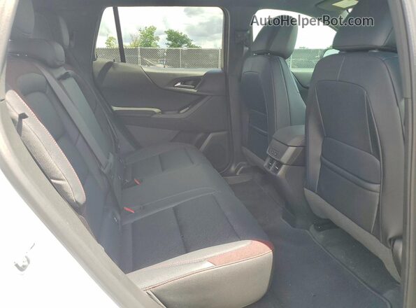 3GNAXLEG4TL184851 2026 CHEVROLET EQUINOX White Widok wnętrza z tyłu