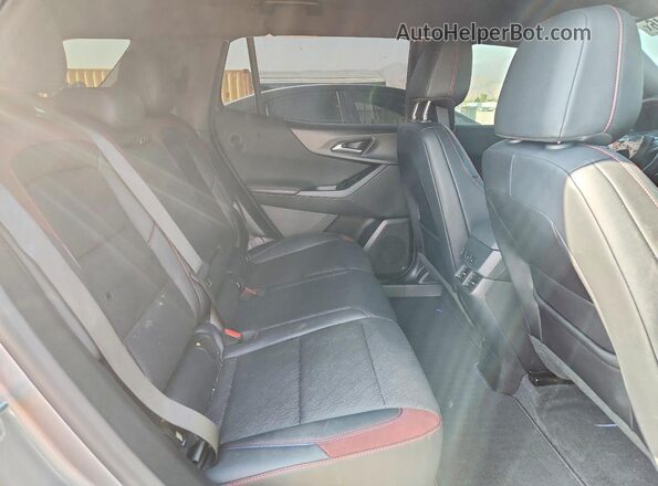 3GNAXLEG8TL247112 2026 CHEVROLET EQUINOX Gray Սալոնի հետևի տեսք