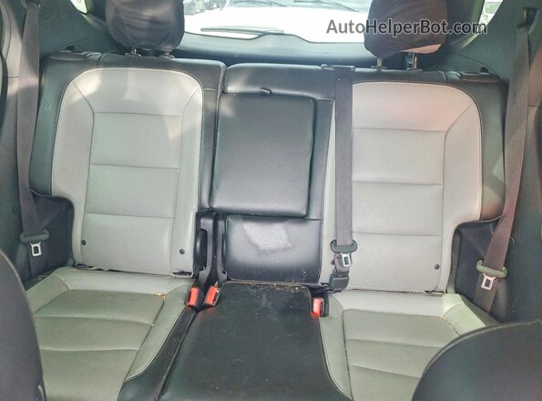 3GNAXMEV3JS548782 2018 CHEVROLET EQUINOX Blue Rear seats view