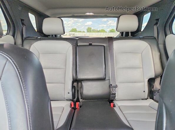 3GNAXMEV9JS554909 2018 CHEVROLET EQUINOX Silver Հետևի նստատեղերի տեսք