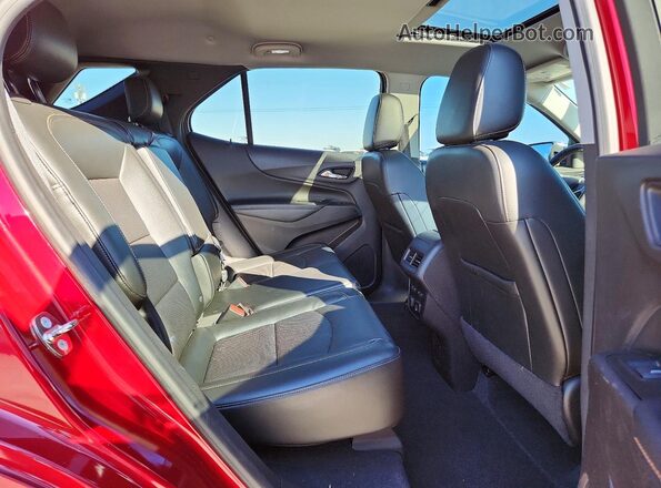 3GNAXNEX2JL352186 2018 CHEVROLET EQUINOX Red Widok wnętrza z tyłu