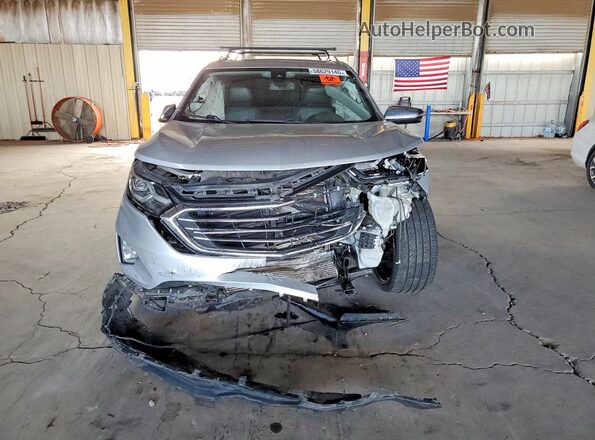 3GNAXNEX5JS568653 2018 CHEVROLET EQUINOX Silver Դիմացի տեսք