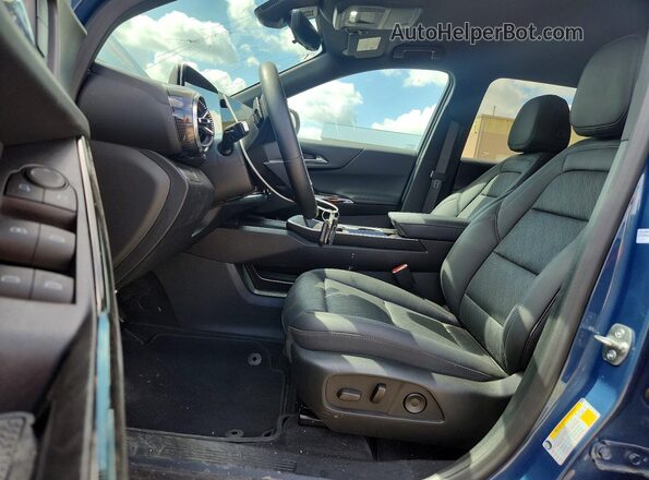 3GNAXPEG2TL212699 2026 CHEVROLET EQUINOX Blue Вид салону спереду