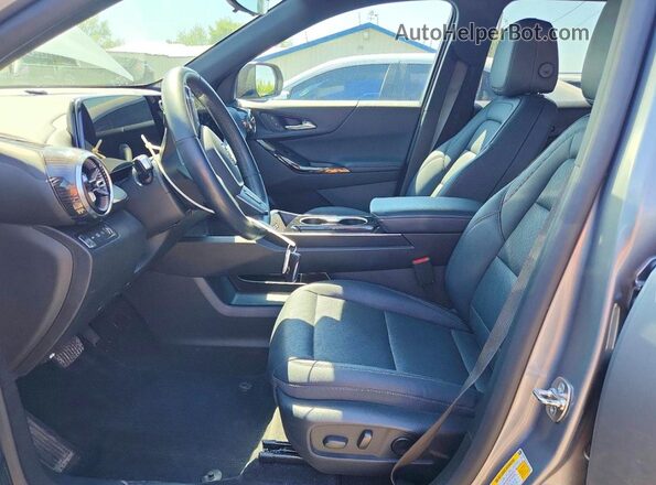 3GNAXPEG5SL151332 2025 CHEVROLET EQUINOX Silver Widok wnętrza z przodu
